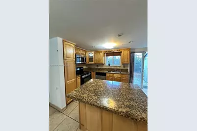 551 NW 82nd Ave #502, Miami, FL 33126 - Photo 28