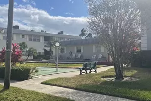 1560 McKinley St, Hollywood, FL 33020 - Photo 2