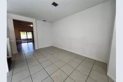 12429 NW 23rd Ct, Miami, FL 33167 - Photo 6