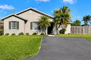 24923 SW 127th Pl, Homestead, FL 33032 - Photo 2