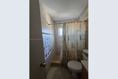 10106 SW 20th St, Miami, FL 33165 - Photo 6