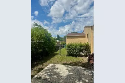 1884 NW 52nd St #0, Miami, FL 33142 - Photo 18