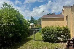 1884 NW 52nd St, Miami, FL 33142 - Photo 18