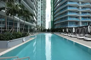 77 SE 5th St, Miami, FL 33131 - Photo 36