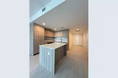 77 SE 5th St #1602, Miami, FL 33131 - Photo 2
