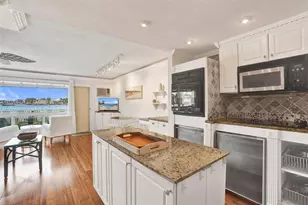 1105 S Riverside Dr, Pompano Beach, FL 33062 - Photo 6