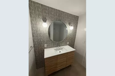 2816 Pine Tree Dr #2, Miami Beach, FL 33140 - Photo 6