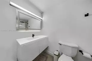 1000 West Ave, Miami Beach, FL 33139 - Photo 16