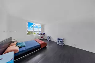 1000 West Ave, Miami Beach, FL 33139 - Photo 10