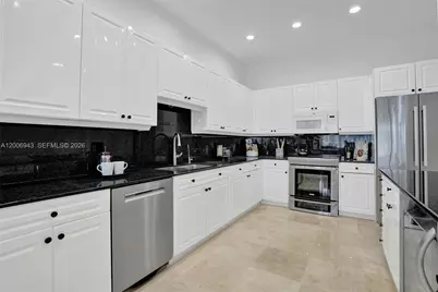 2739 NE 15th St, Fort Lauderdale, FL 33304 - Photo 20