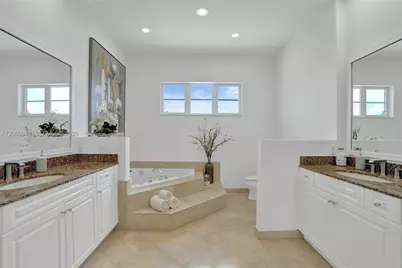2739 NE 15th St, Fort Lauderdale, FL 33304 - Photo 78