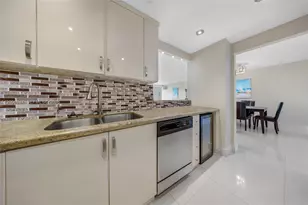 100 Bayview Dr, Sunny Isles Beach, FL 33160 - Photo 12