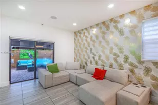 8805 NW 103rd Pl, Doral, FL 33178 - Photo 6