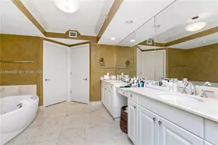 20201 E Country Club Dr, Aventura, FL 33180 - Photo 18