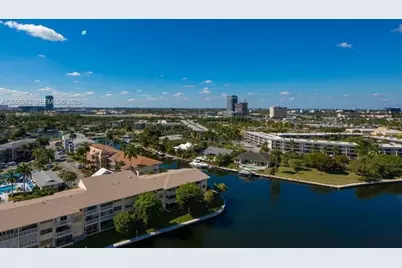 427 Golden Isles Dr #7J, Hallandale Beach, FL 33009 - Photo 18