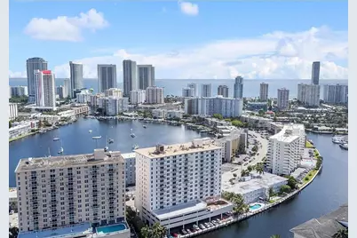 427 Golden Isles Dr #7J, Hallandale Beach, FL 33009 - Photo 10