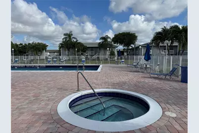 471 NE 210th Circle Ter #103, Miami, FL 33179 - Photo 16