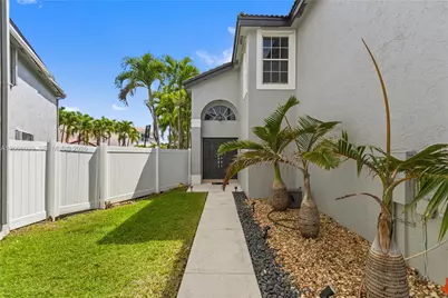 17347 SW 20th Ct, Miramar, FL 33029 - Photo 4