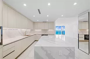 100 S Pointe Dr, Miami Beach, FL 33139 - Photo 4