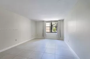 10855 SW 112th Ave, Miami, FL 33176 - Photo 12