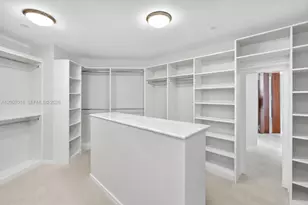 2600 Island Blvd, Aventura, FL 33160 - Photo 12
