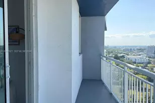 275 NE 18th St, Miami, FL 33132 - Photo 12