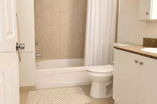 275 NE 18th St, Miami, FL 33132 - Photo 10