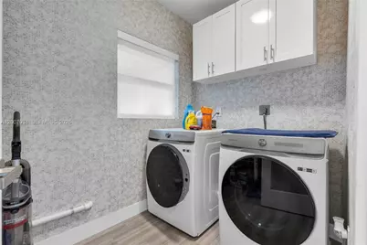 13540 SW 98th Ct, Miami, FL 33176 - Photo 22