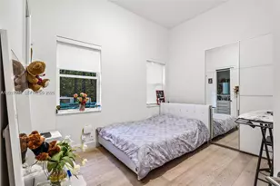1260 Harbor Ct, Hollywood, FL 33019 - Photo 44