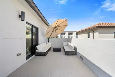 8387 NW 43rd St, Doral, FL 33166 - Photo 24