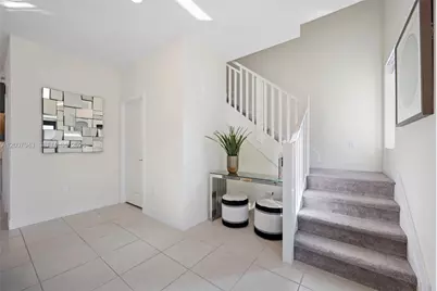 8387 NW 43rd St, Doral, FL 33166 - Photo 6