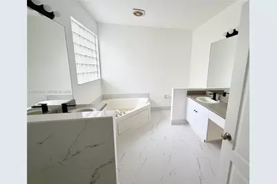 [Address not provided], Pembroke Pines, FL 33332 - Photo 22