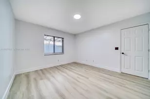 1720 NW 92nd Ave, Pembroke Pines, FL 33024 - Photo 16