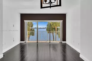500 Bayview Dr, Sunny Isles Beach, FL 33160 - Photo 2