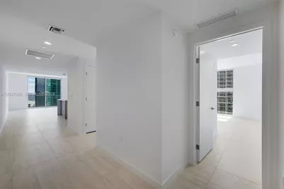 77 SE 5th St #PH01, Miami, FL 33131 - Photo 16