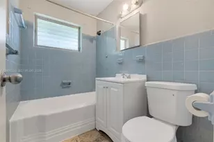 923 N 17th Ave, Hollywood, FL 33020 - Photo 12
