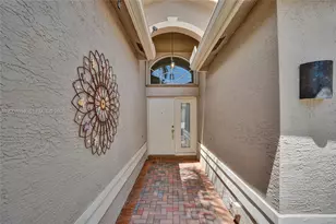 8257 La Jolla Vista Ln, Lake Worth, FL 33467 - Photo 12