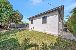 7470 SW 37th St, Miami, FL 33155 - Photo 36