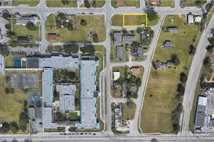 321 SW 6th St, Homestead, FL 33030 - Photo 1
