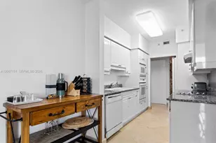 4779 Collins Ave, Miami Beach, FL 33140 - Photo 10