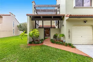10137 Costa Del Sol Blvd, Doral, FL 33178 - Photo 2
