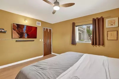 270 NW 106th St, Miami, FL 33150 - Photo 22
