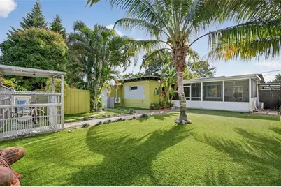270 NW 106th St, Miami, FL 33150 - Photo 2