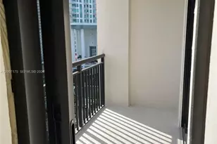 540 Brickell Key Dr, Miami, FL 33131 - Photo 22