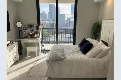 540 Brickell Key Dr #1809, Miami, FL 33131 - Photo 20