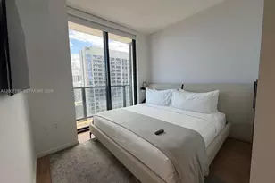398 NE 5th St, Miami, FL 33132 - Photo 10