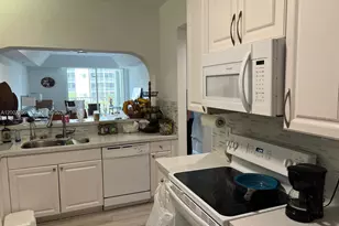 10720 NW 66th St, Doral, FL 33178 - Photo 8
