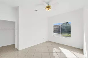 10131 Lombardy Dr, Tamarac, FL 33321 - Photo 24