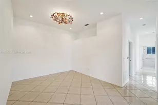10131 Lombardy Dr, Tamarac, FL 33321 - Photo 8