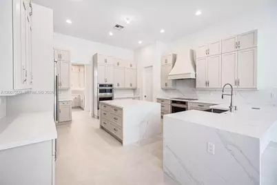 11900 SW 14th Pl, Davie, FL 33325 - Photo 24